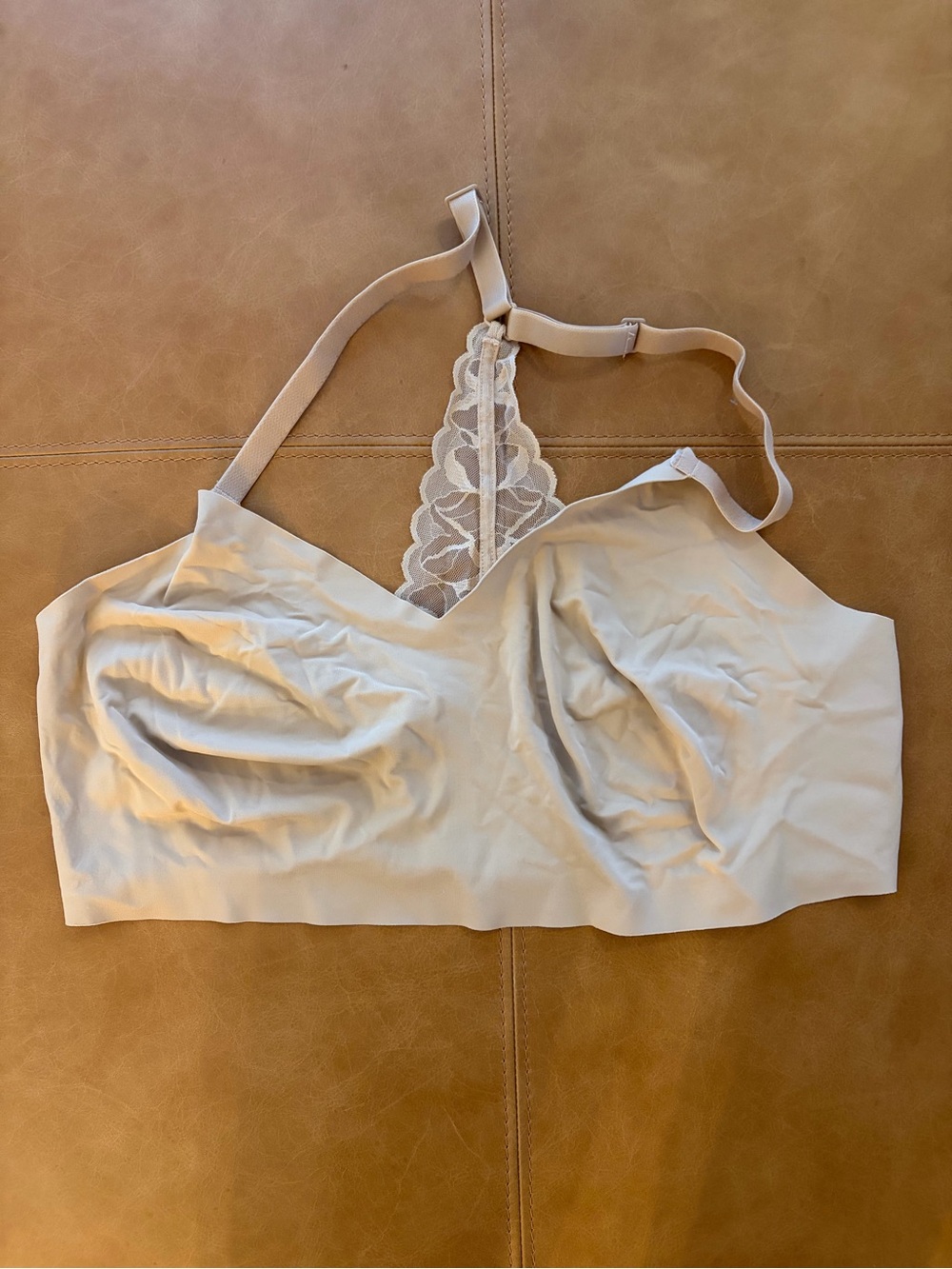 Seamless Lace-Back Bralette in Beige